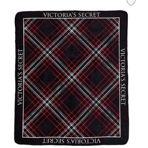 NWT Victoria's Secret Black and Red Plaid Throw